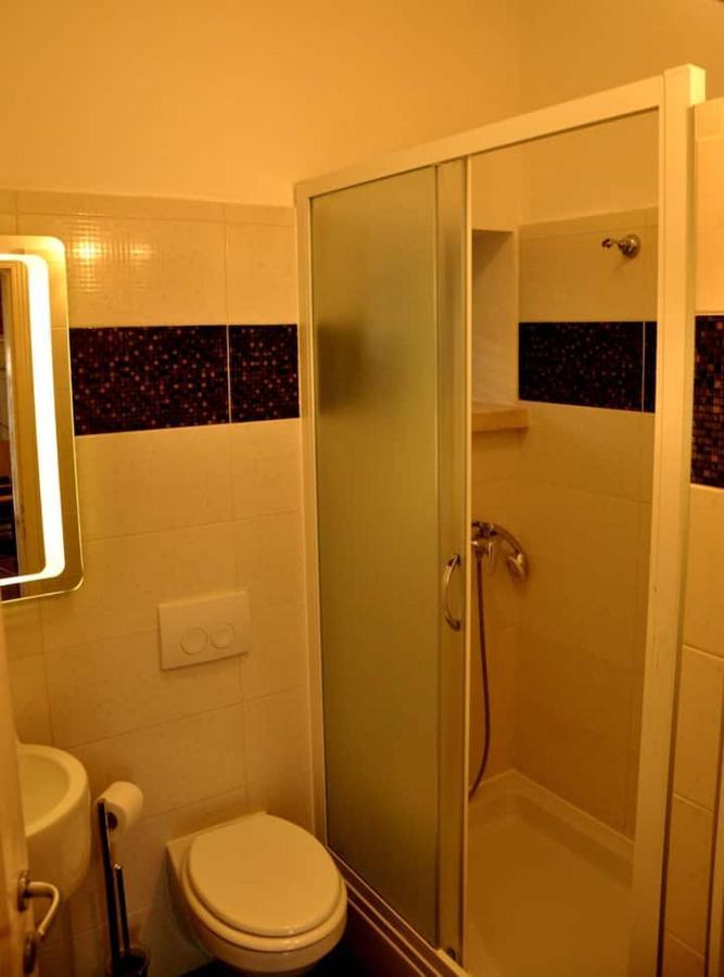 Apartments Adriana 볼 외부 사진